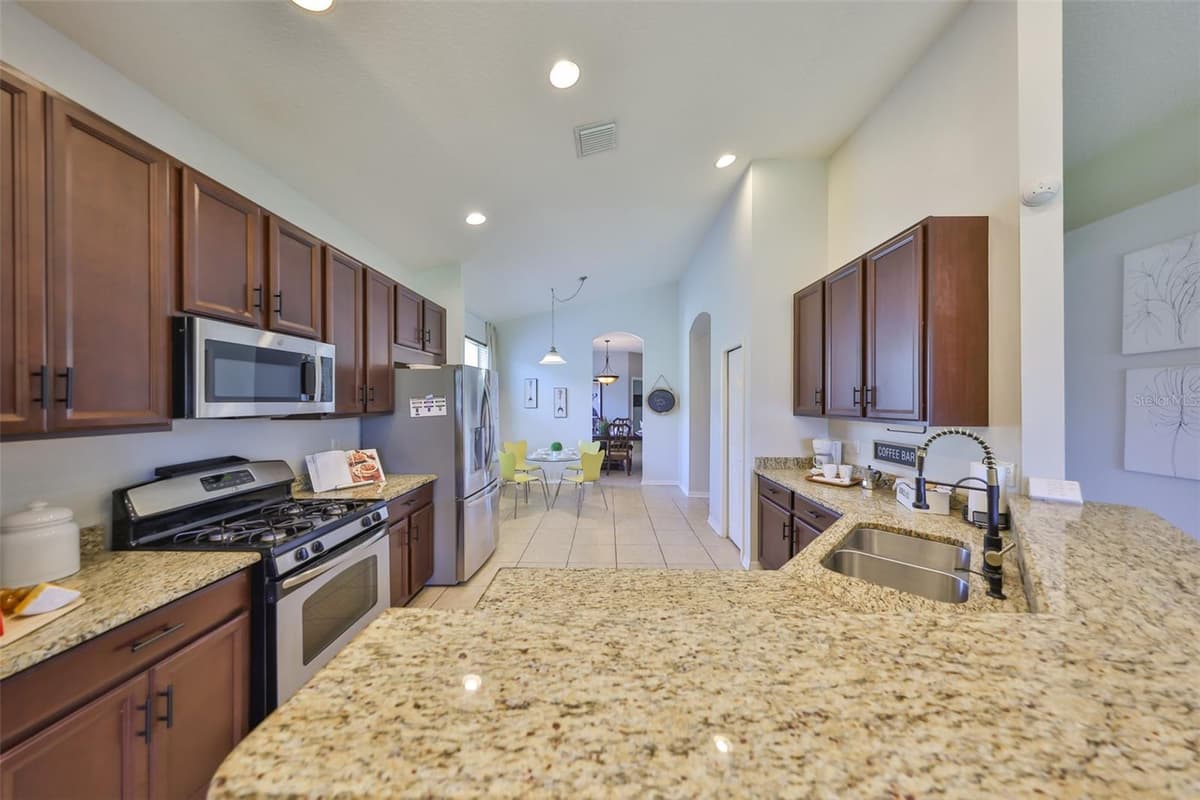 11408 COVENTRY GROVE CIRCLE — photo 25 of 48