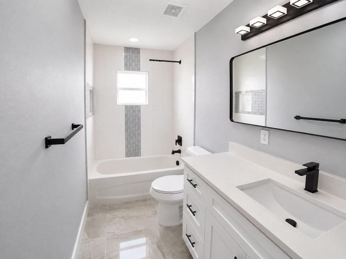 3704 SMITH TREE STREET — photo 11 of 20