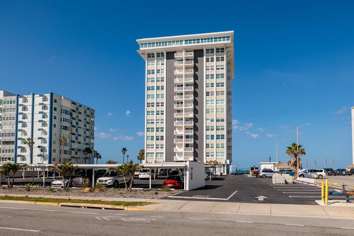 17408 GULF BOULEVARD — photo 27 of 49