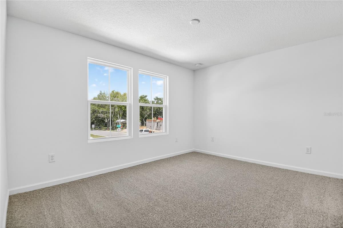729 LAKE DELL AVENUE — photo 15 of 19