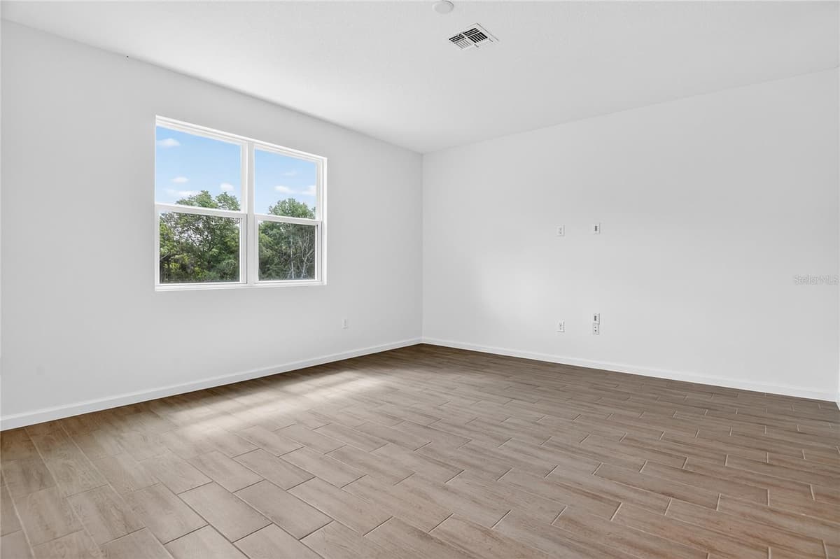729 LAKE DELL AVENUE — photo 6 of 19