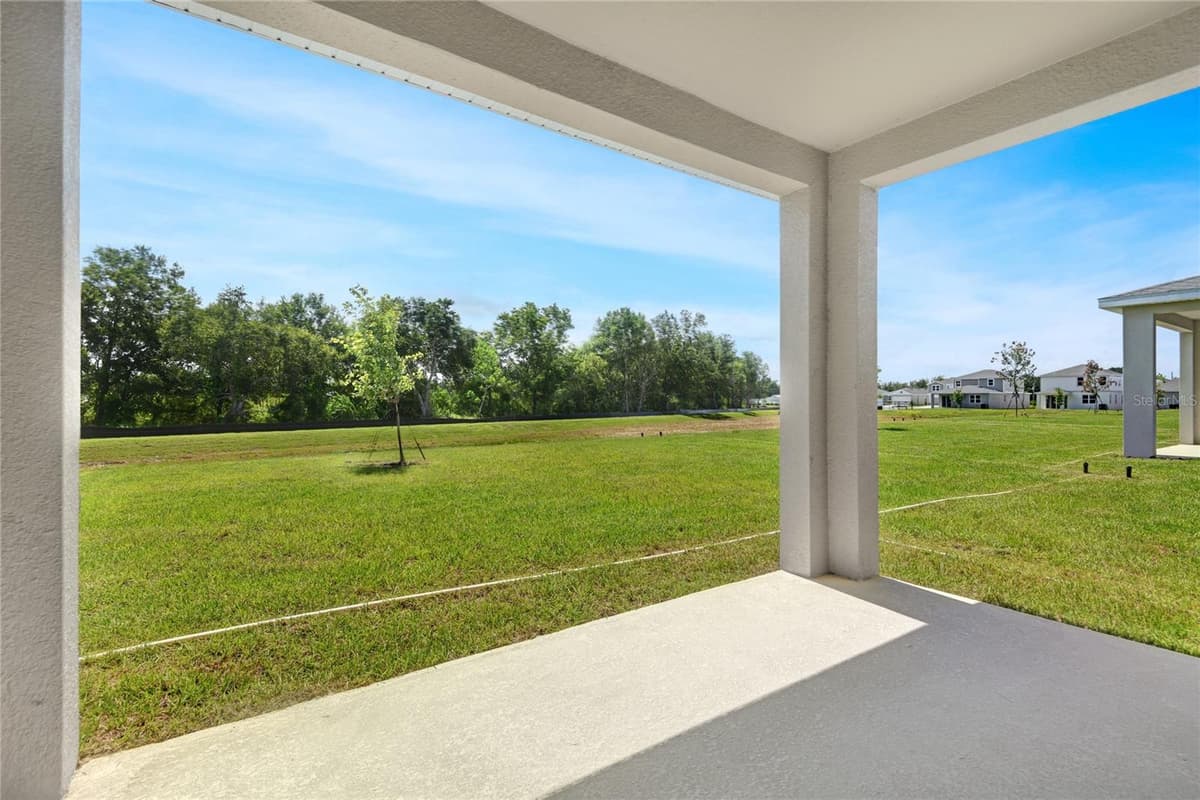 729 LAKE DELL AVENUE — photo 17 of 19