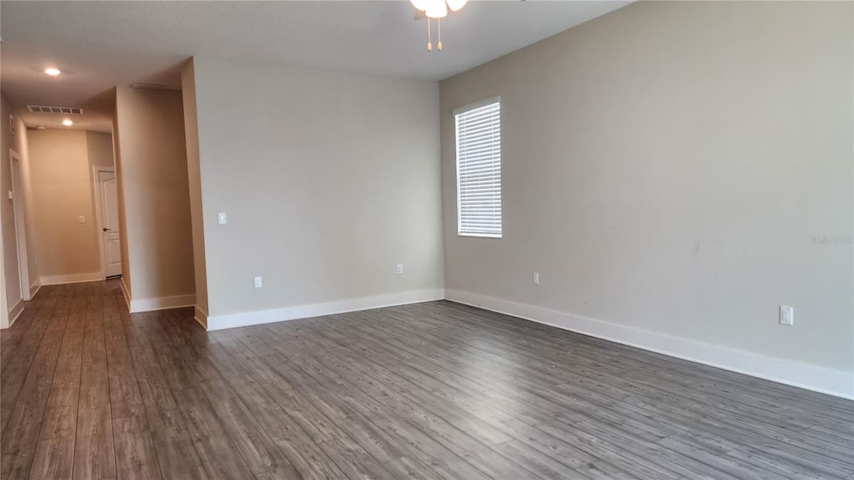 7955 DELWIN LANE — photo 16 of 25