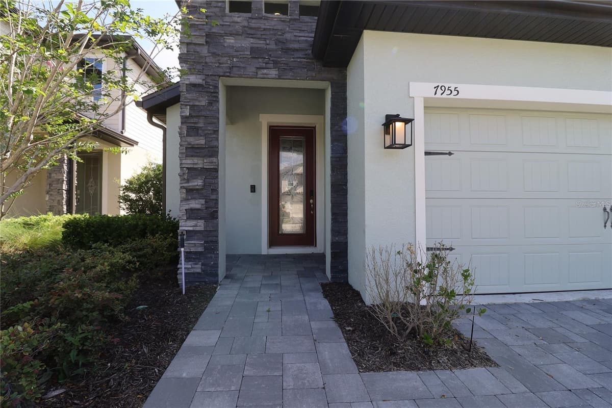 7955 DELWIN LANE — photo 3 of 25