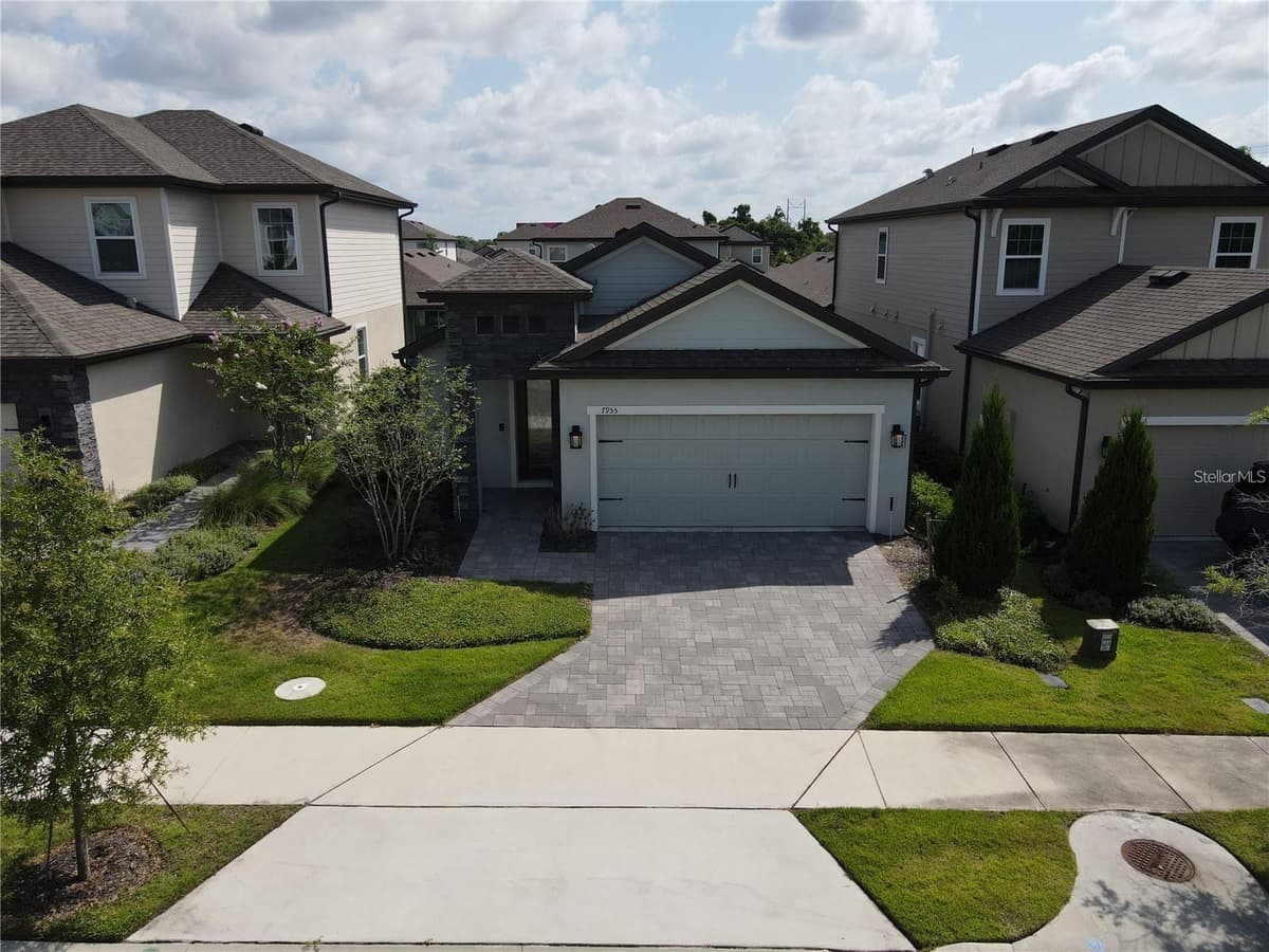 7955 DELWIN LANE — photo 4 of 25