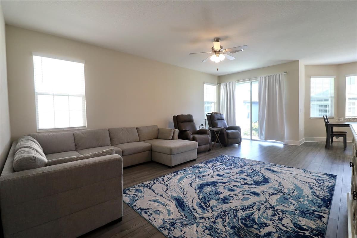 7955 DELWIN LANE — photo 6 of 25