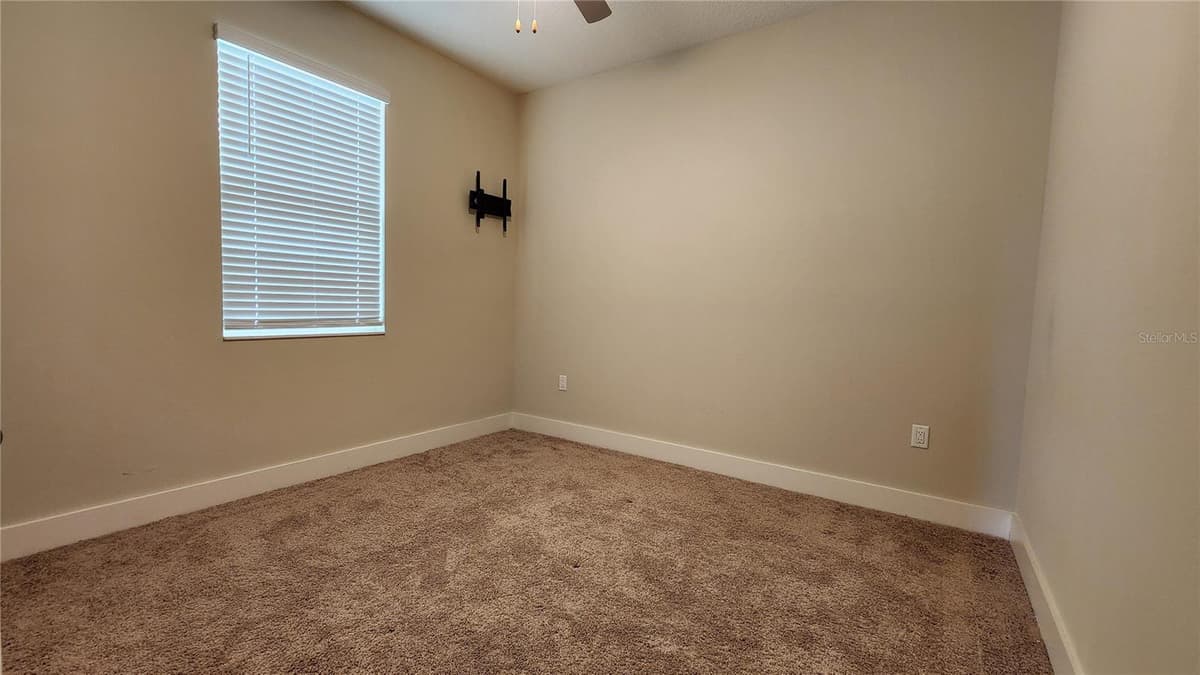 7955 DELWIN LANE — photo 13 of 25