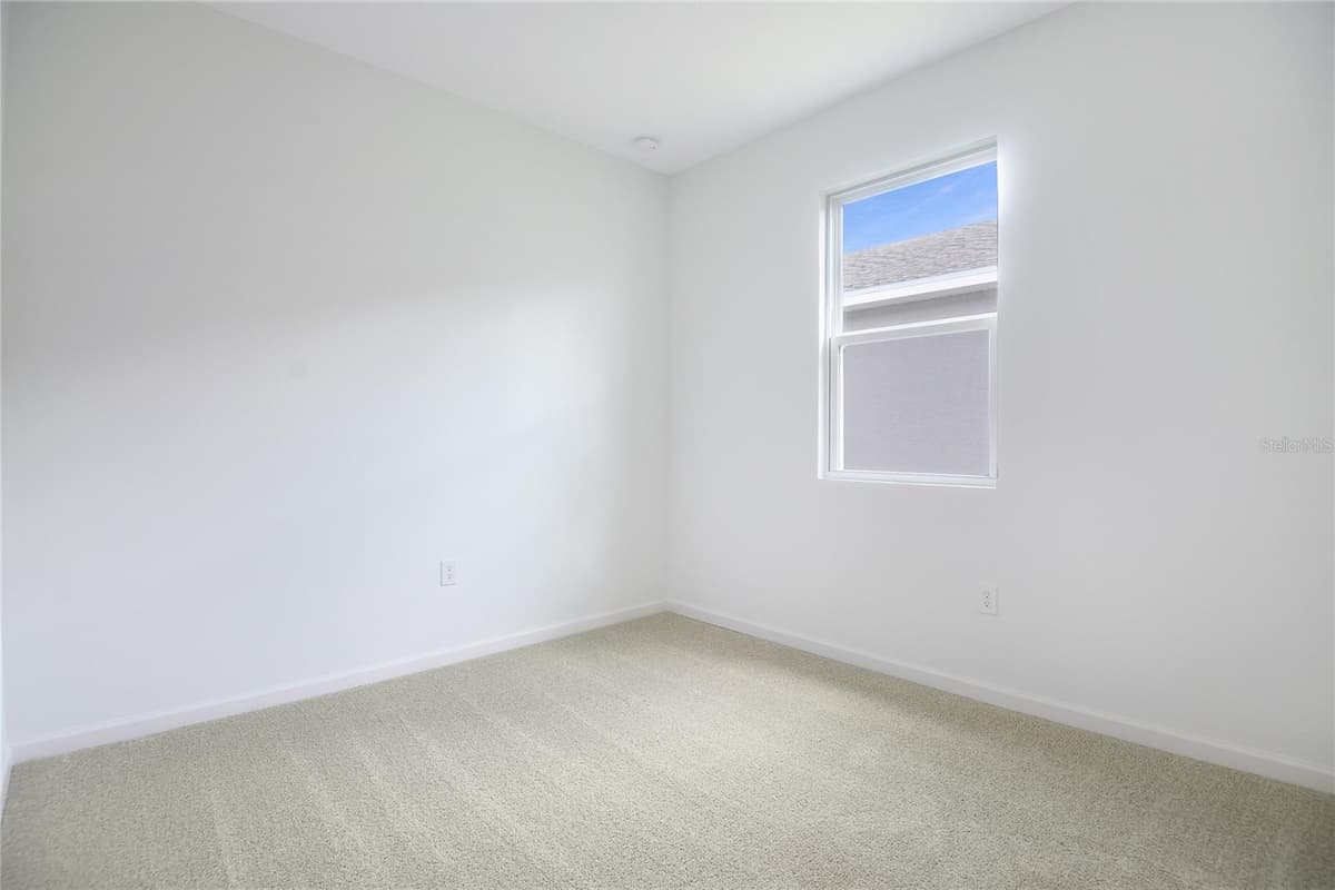 749 LAKE DELL AVENUE — photo 13 of 16