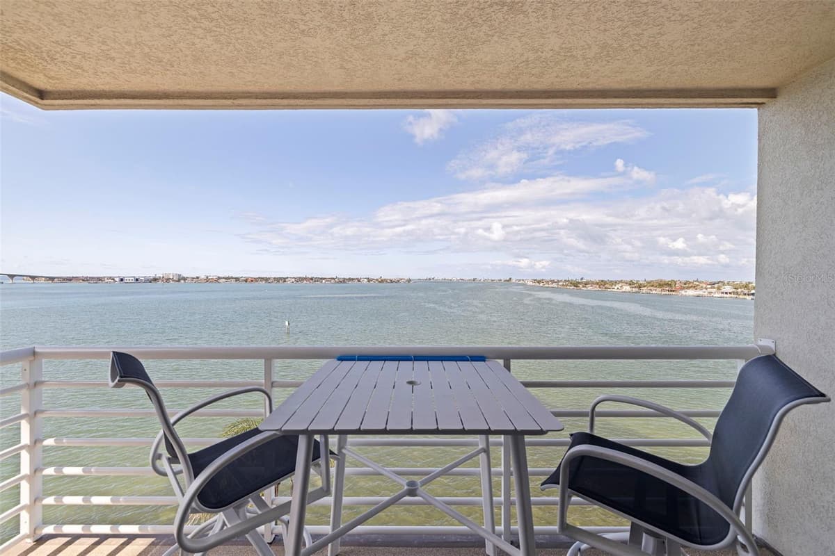 6105 BAHIA DEL MAR CIRCLE — photo 1 of 38