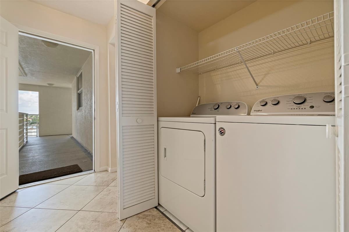 6105 BAHIA DEL MAR CIRCLE — photo 28 of 38
