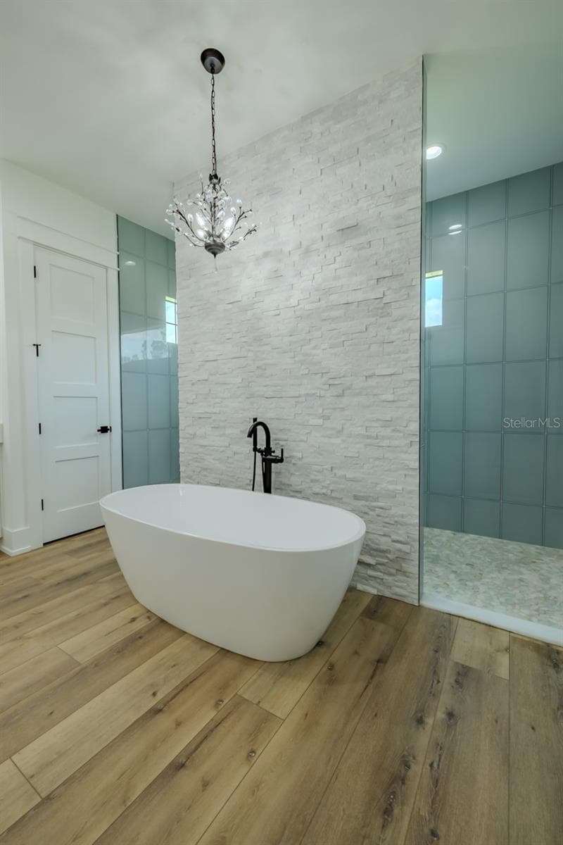 3515 POWERLINE ROAD — photo 84 of 100