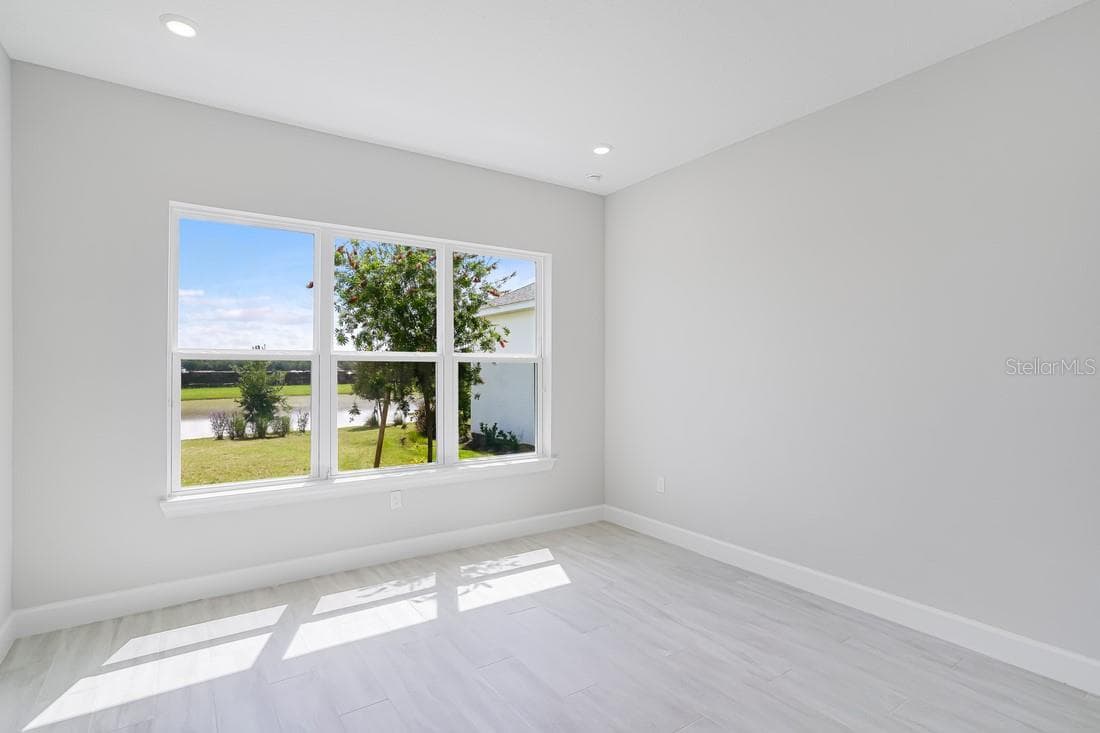 5652 NEVIS TERRACE — photo 13 of 36