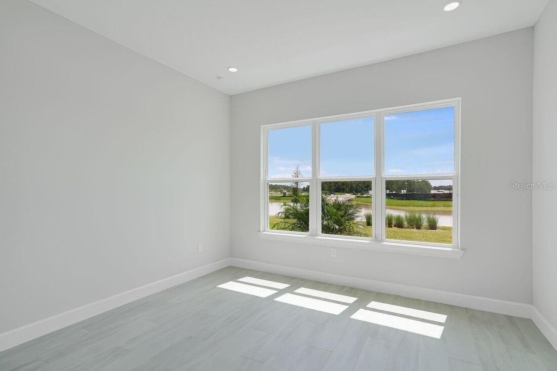 5652 NEVIS TERRACE — photo 14 of 36
