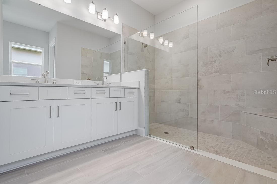 5652 NEVIS TERRACE — photo 16 of 36