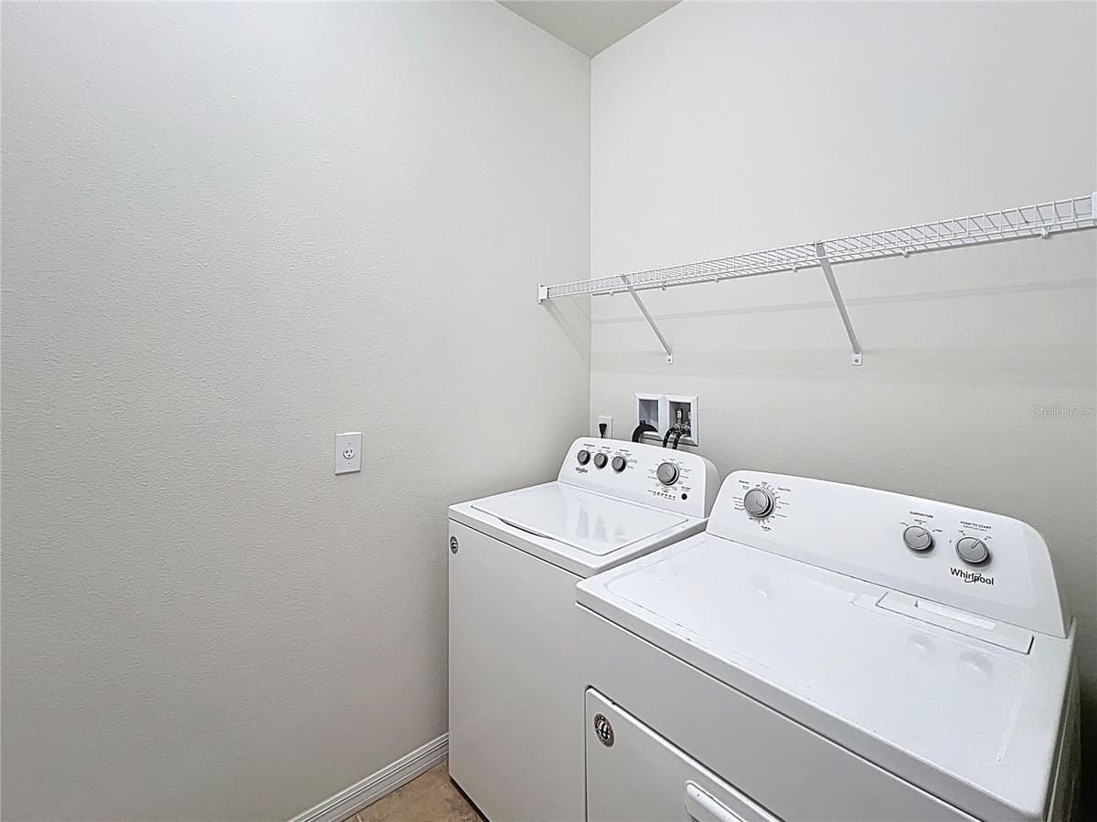 1614 LIMA AVENUE — photo 15 of 54