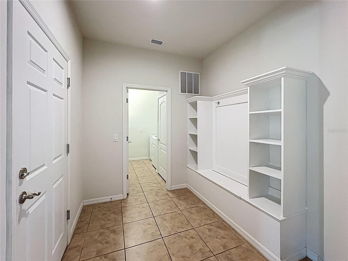 1614 LIMA AVENUE — photo 14 of 54