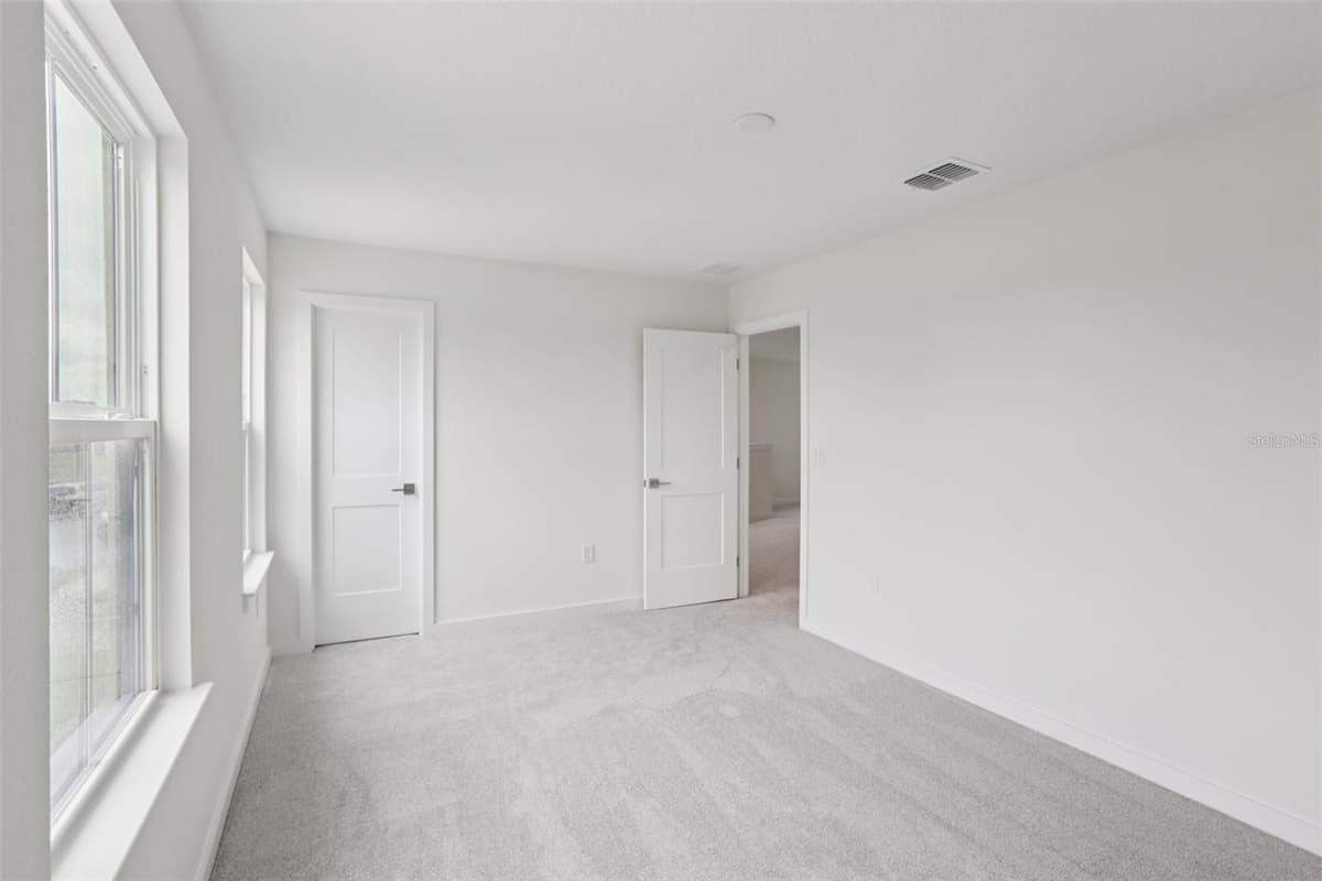3255 CUP DRIVE — photo 24 of 56