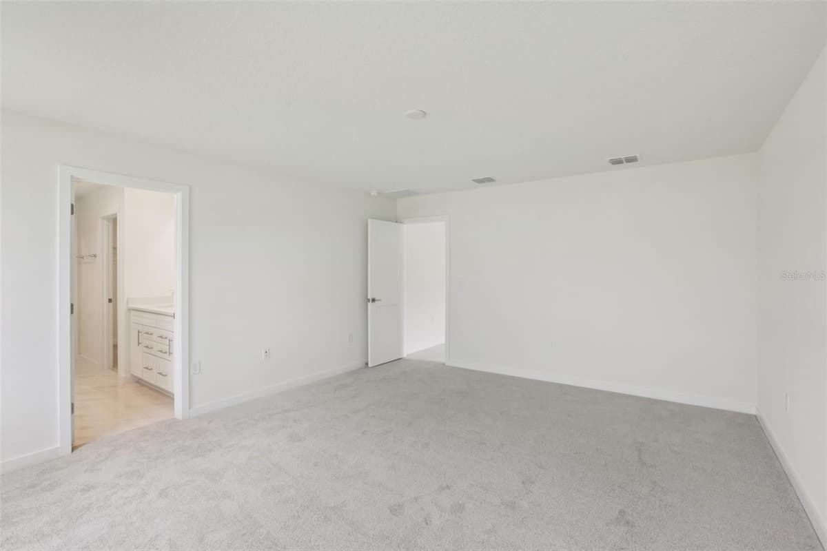 3255 CUP DRIVE — photo 34 of 56
