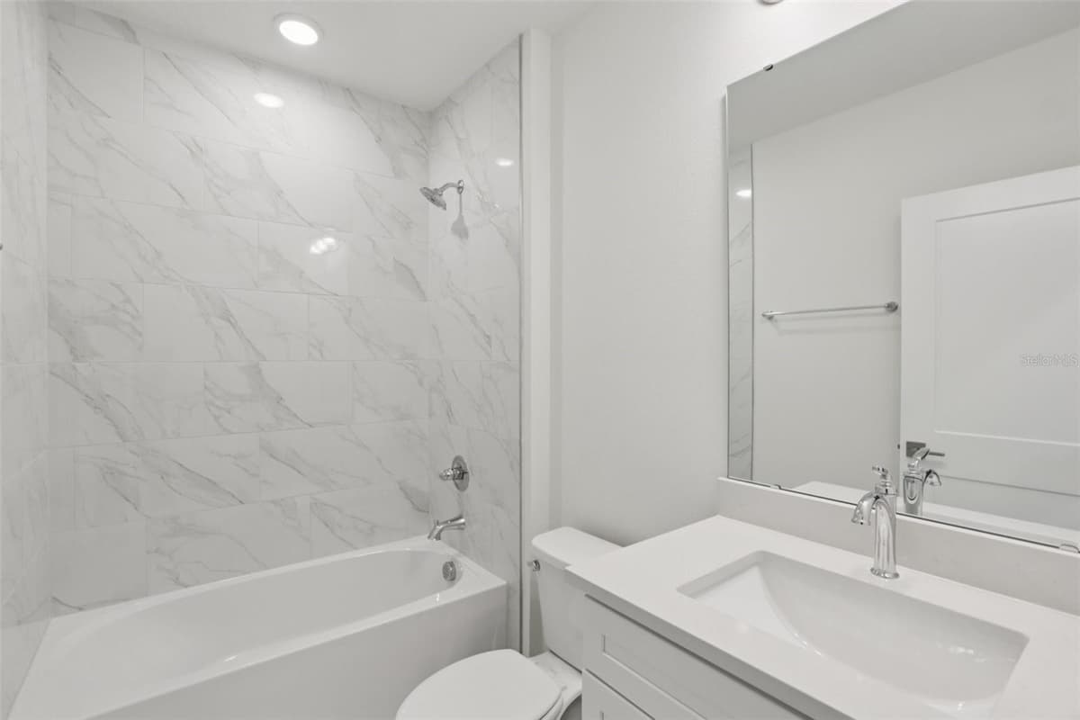 3255 CUP DRIVE — photo 13 of 56
