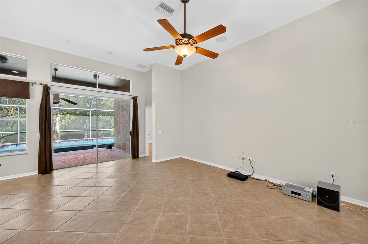 19156 DOVE CREEK DRIVE — photo 22 of 98
