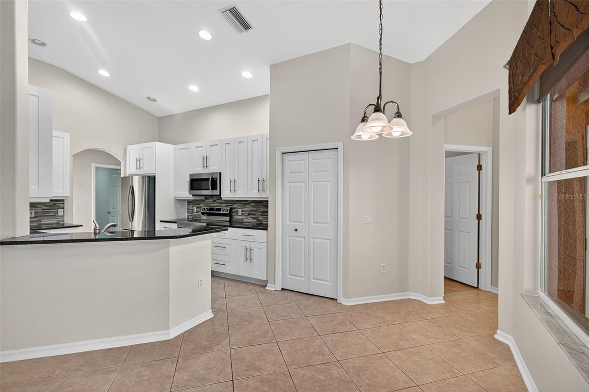 19156 DOVE CREEK DRIVE — photo 28 of 98