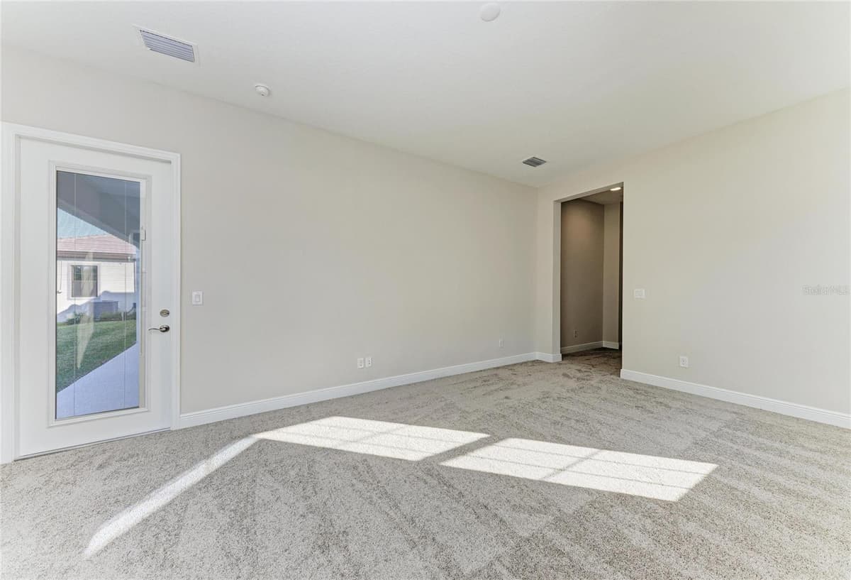 166 HIDDEN ESTATES COURT — photo 6 of 48