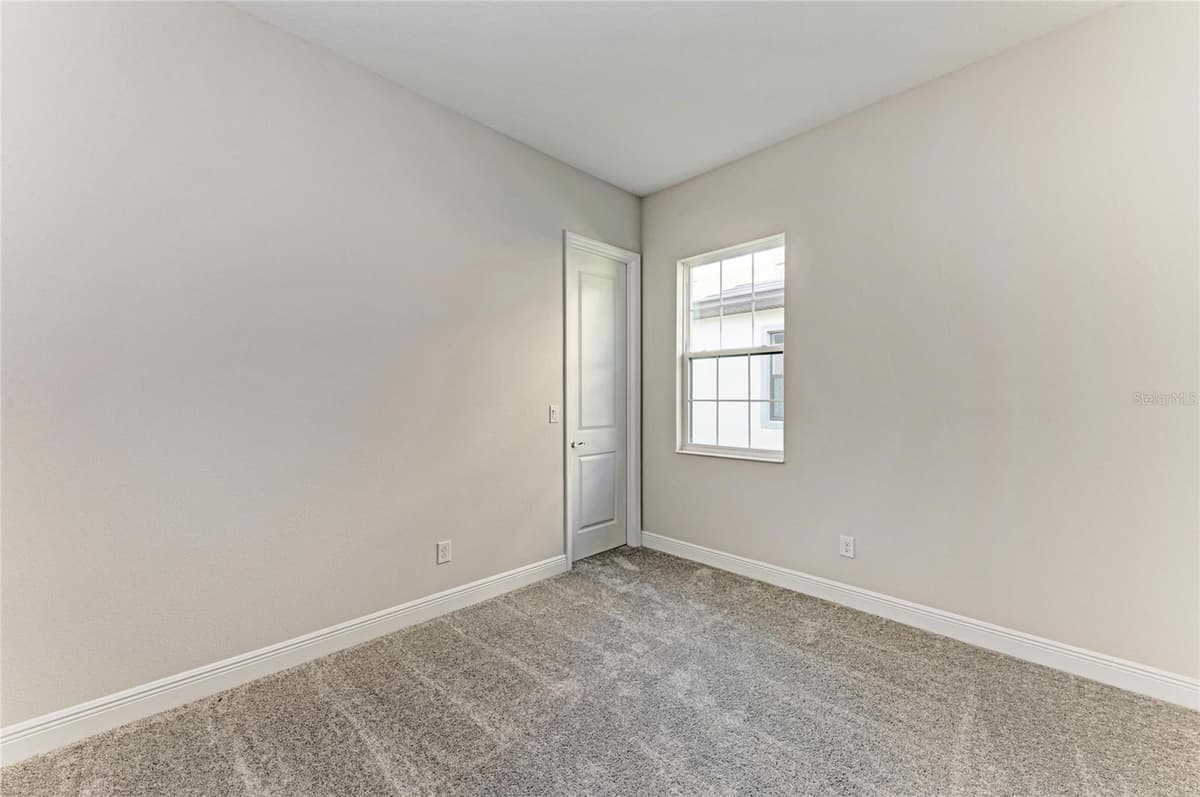 166 HIDDEN ESTATES COURT — photo 30 of 48