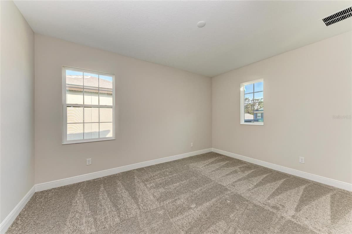 166 HIDDEN ESTATES COURT — photo 33 of 48