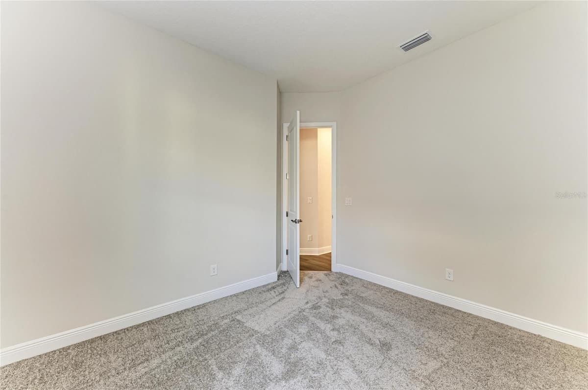 166 HIDDEN ESTATES COURT — photo 31 of 48
