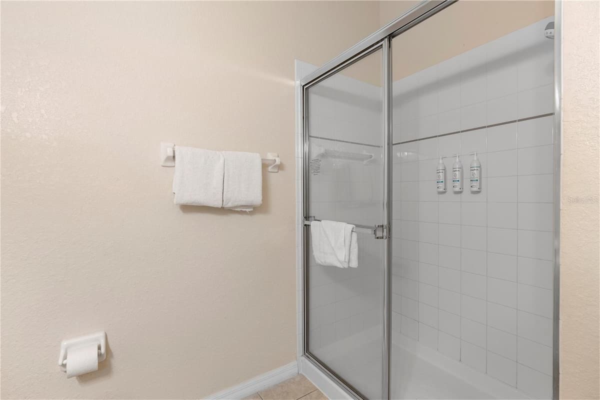607 GRAN BAHAMA BOULEVARD — photo 20 of 27