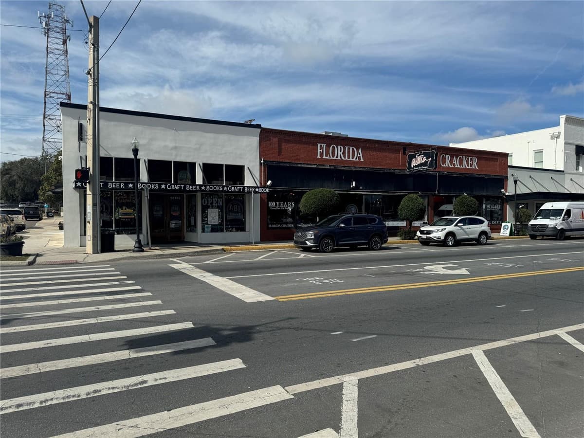 14684 ITALY AVENUE — photo 7 of 9