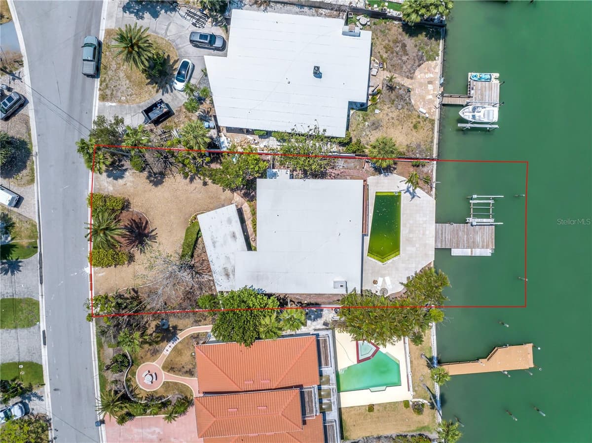 31 DOLPHIN DRIVE — photo 5 of 60