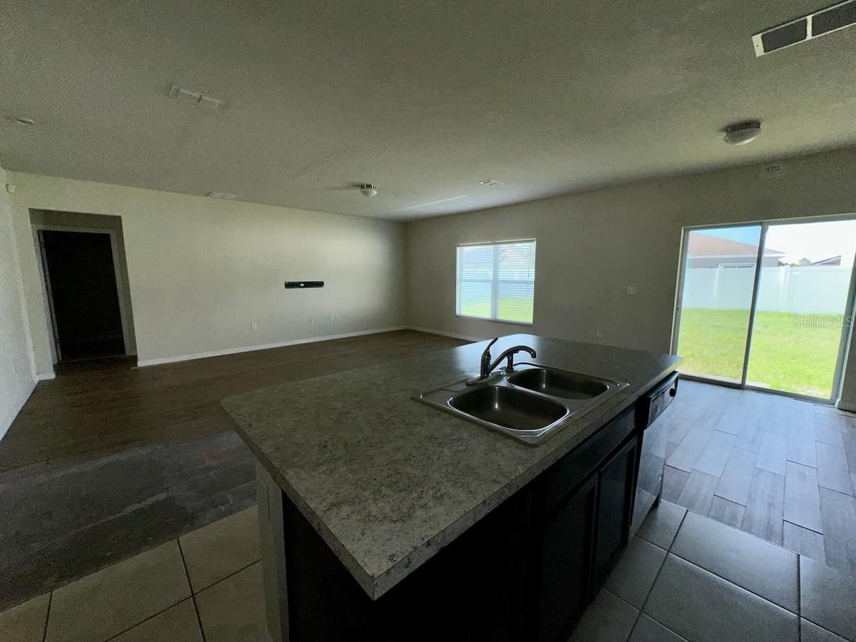 235 HIBISCUS STREET — photo 12 of 35