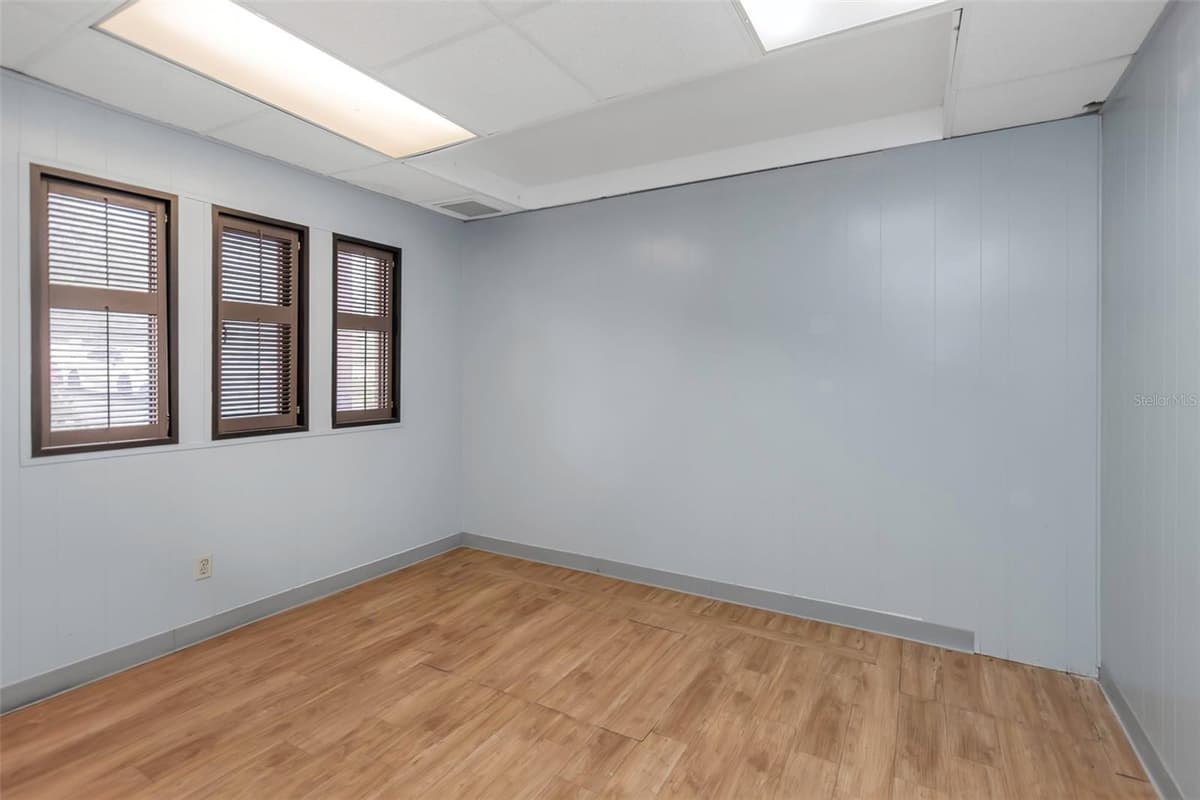10320 56TH STREET — photo 35 of 60