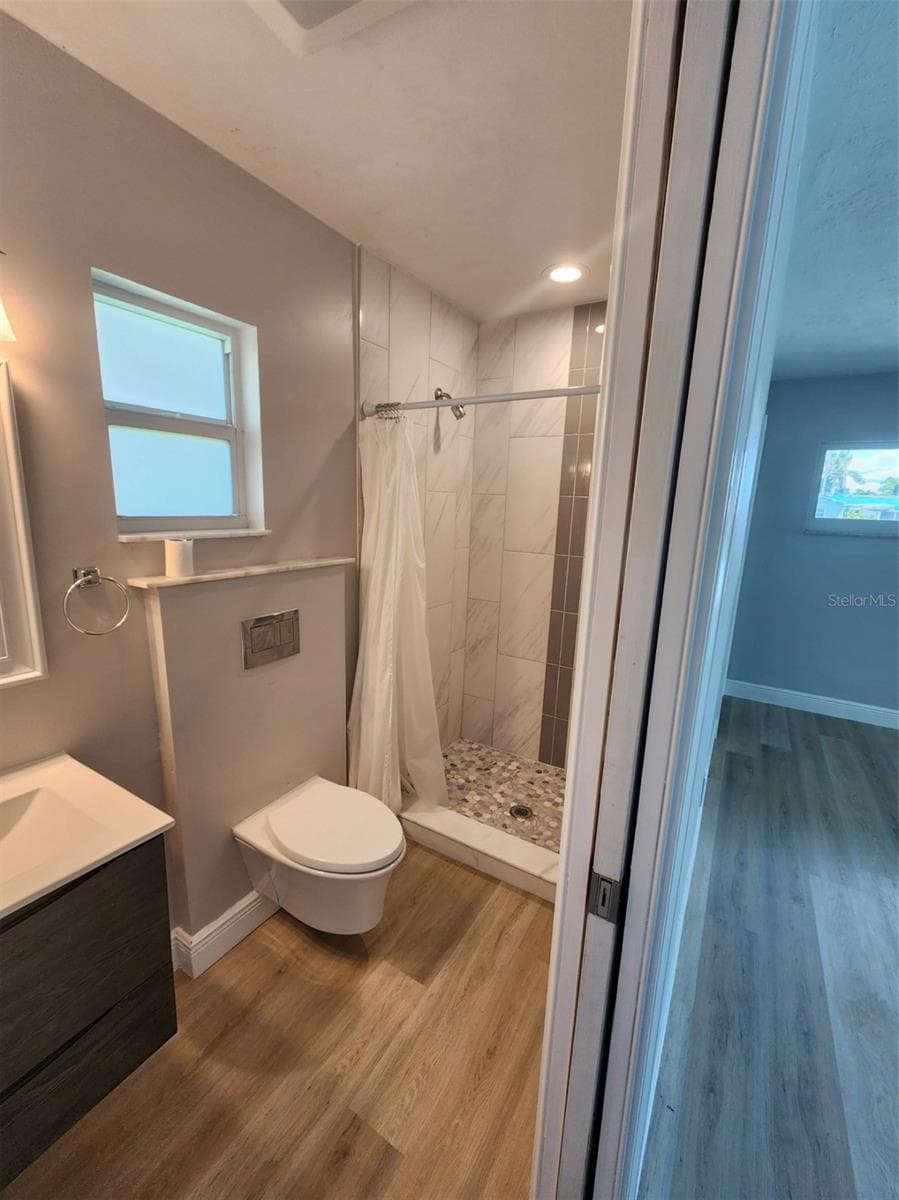 5325 COCOA COURT — photo 10 of 18
