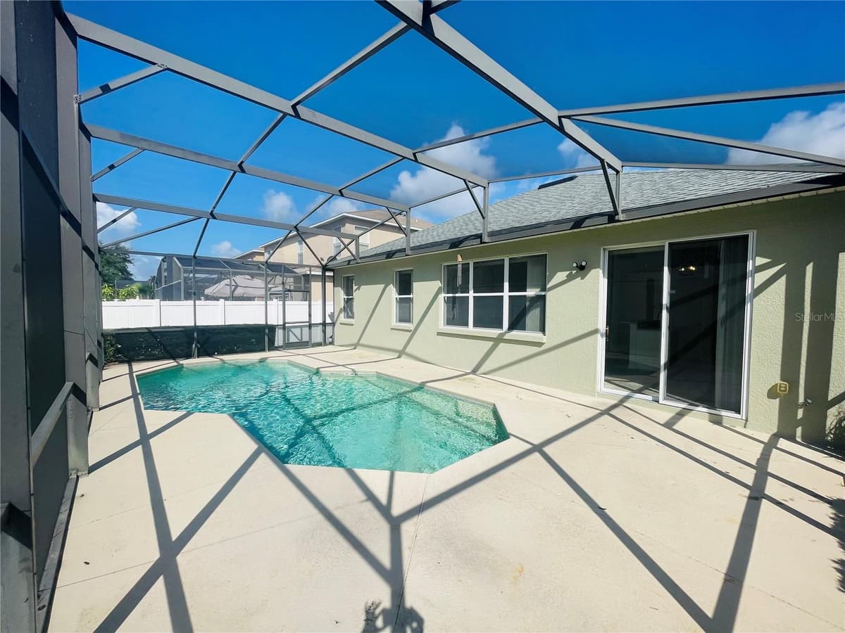 2728 PORTCHESTER COURT — photo 15 of 16