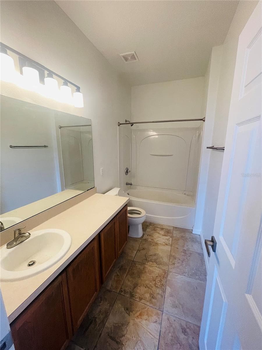 2728 PORTCHESTER COURT — photo 10 of 16