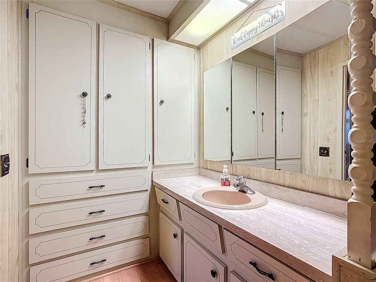 6044 GRAND OAKS DRIVE — photo 30 of 52