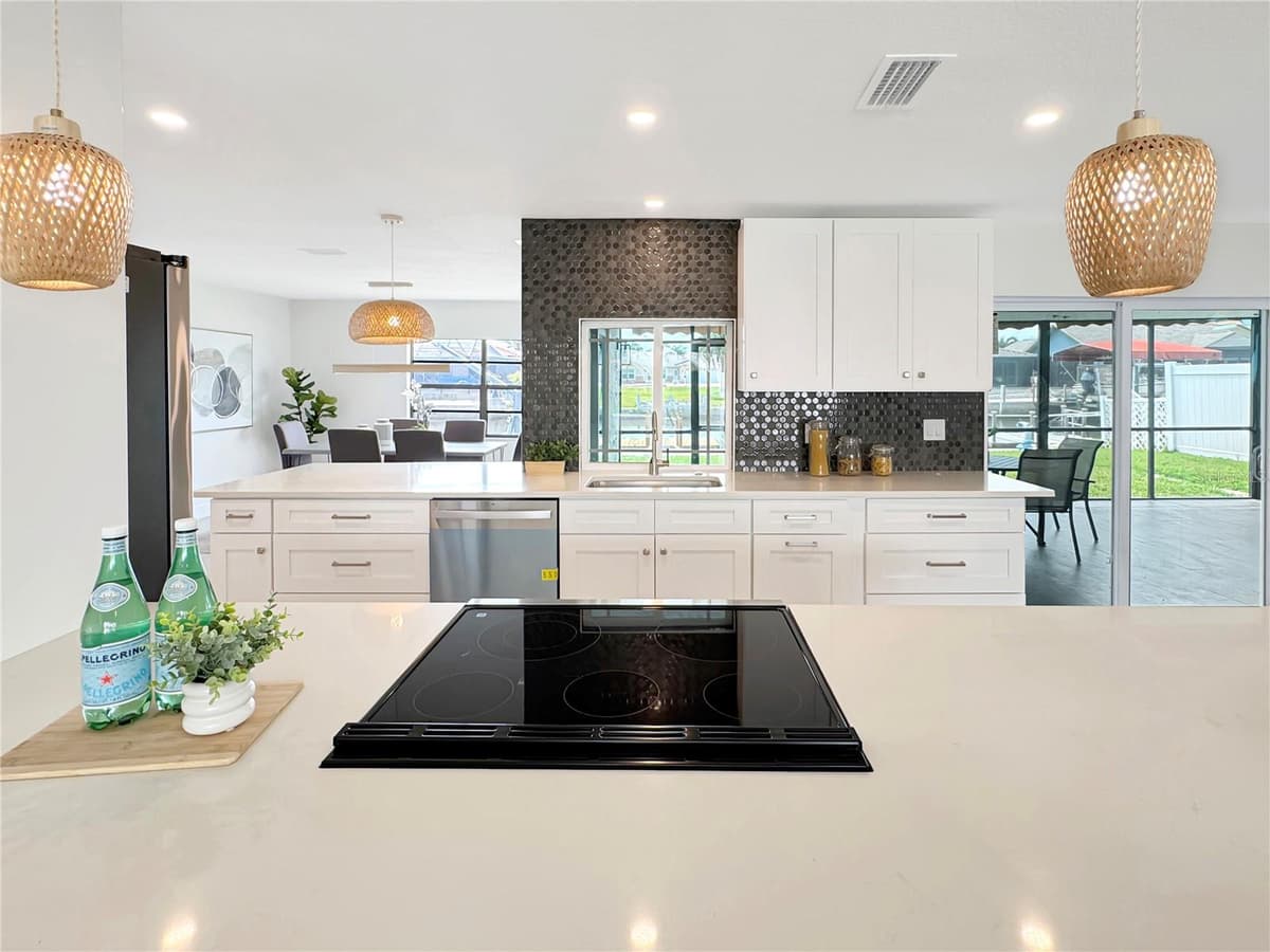 9907 ISLAND HARBOR DRIVE — photo 11 of 43