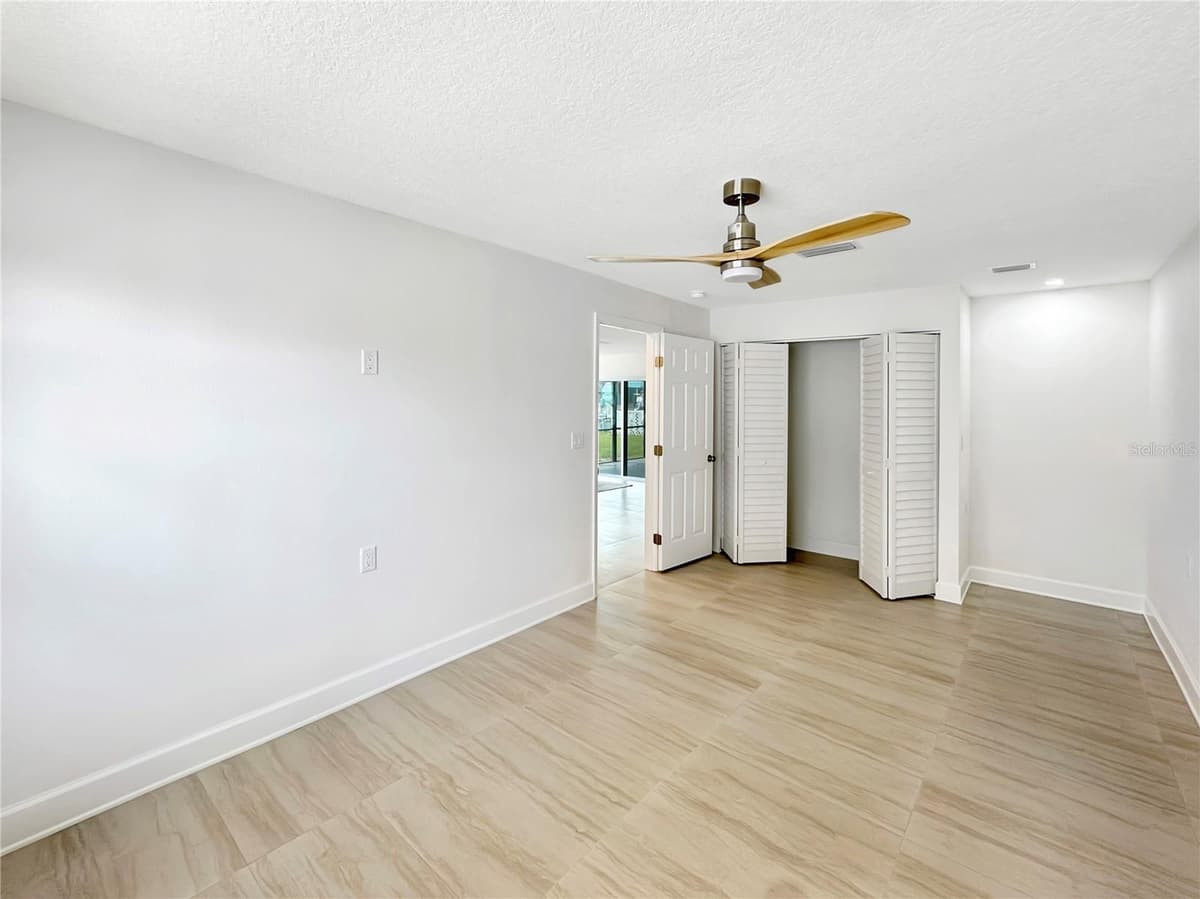 9907 ISLAND HARBOR DRIVE — photo 27 of 43