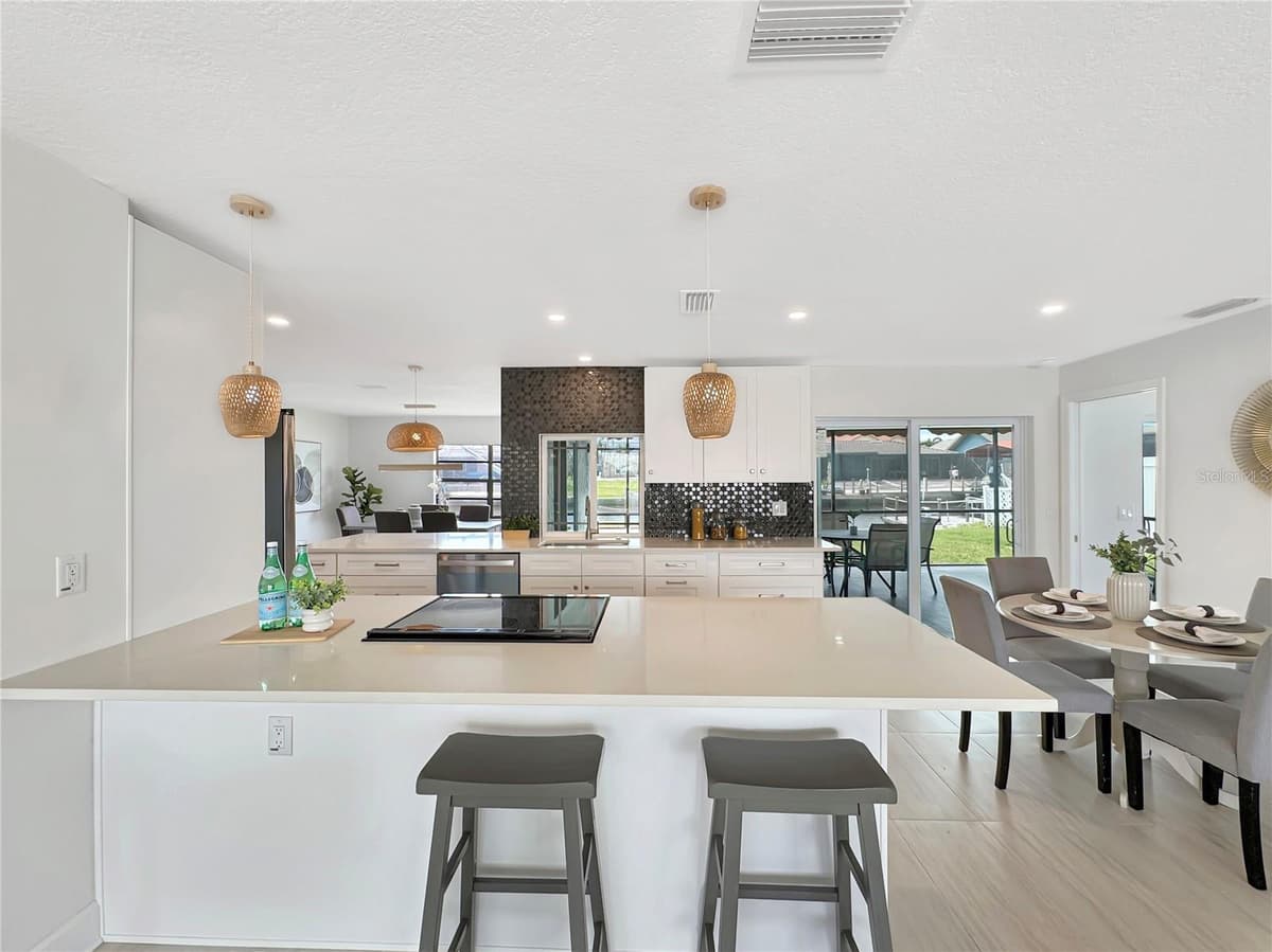 9907 ISLAND HARBOR DRIVE — photo 10 of 43