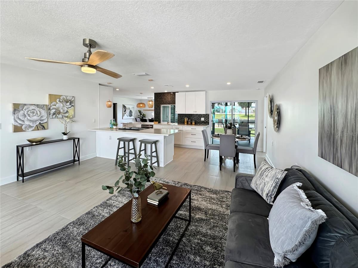 9907 ISLAND HARBOR DRIVE — photo 7 of 43