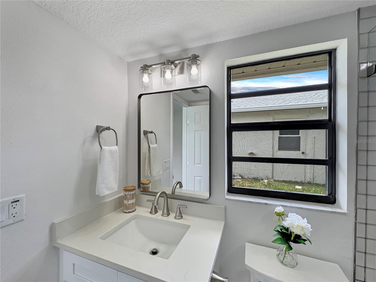 9907 ISLAND HARBOR DRIVE — photo 22 of 43