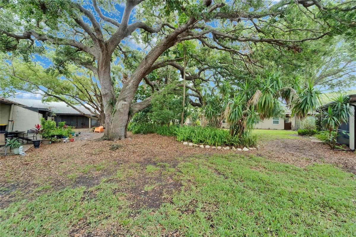 4215 BAY DRIVE — photo 52 of 74