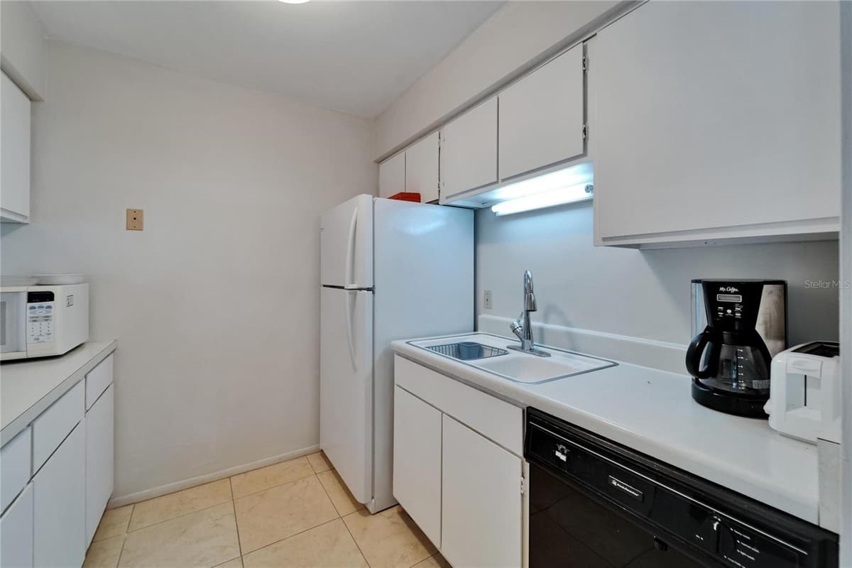 4215 BAY DRIVE — photo 25 of 74