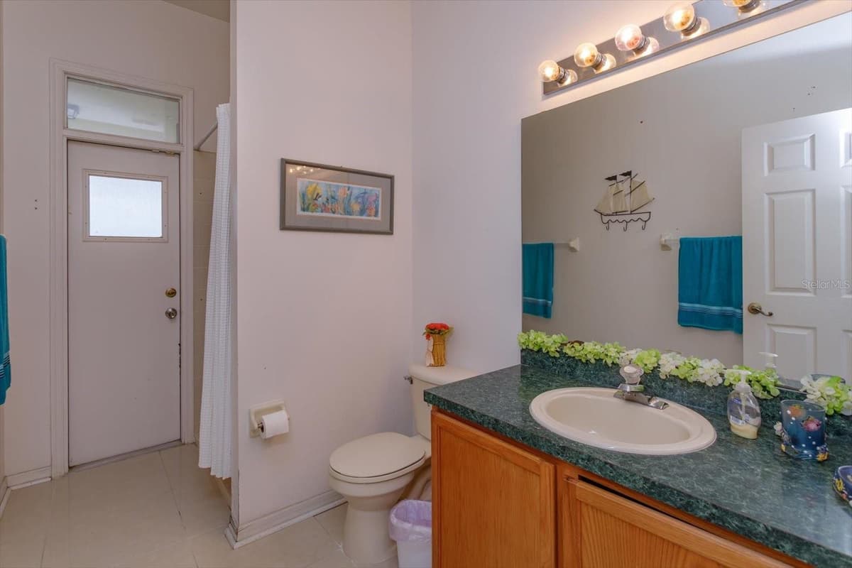 244 BALLYSHANNON DRIVE — photo 16 of 25
