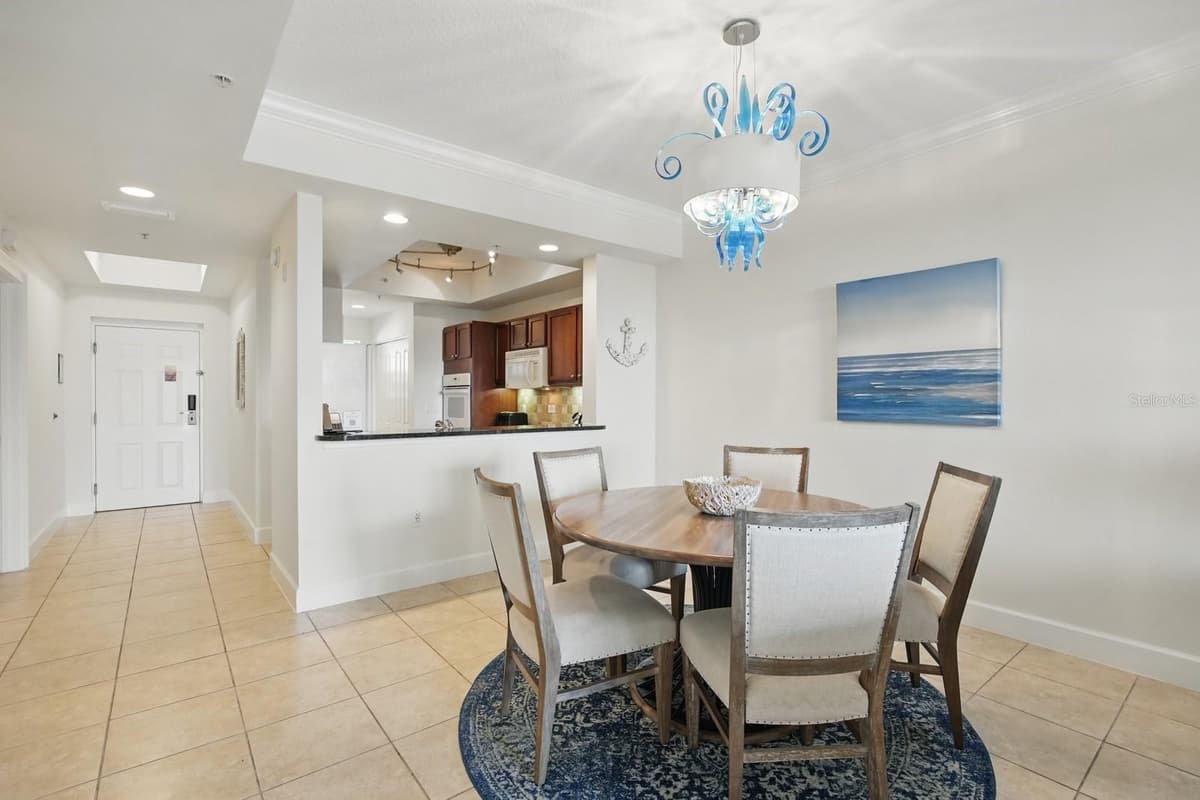 102 YACHT HARBOR DRIVE — photo 10 of 49