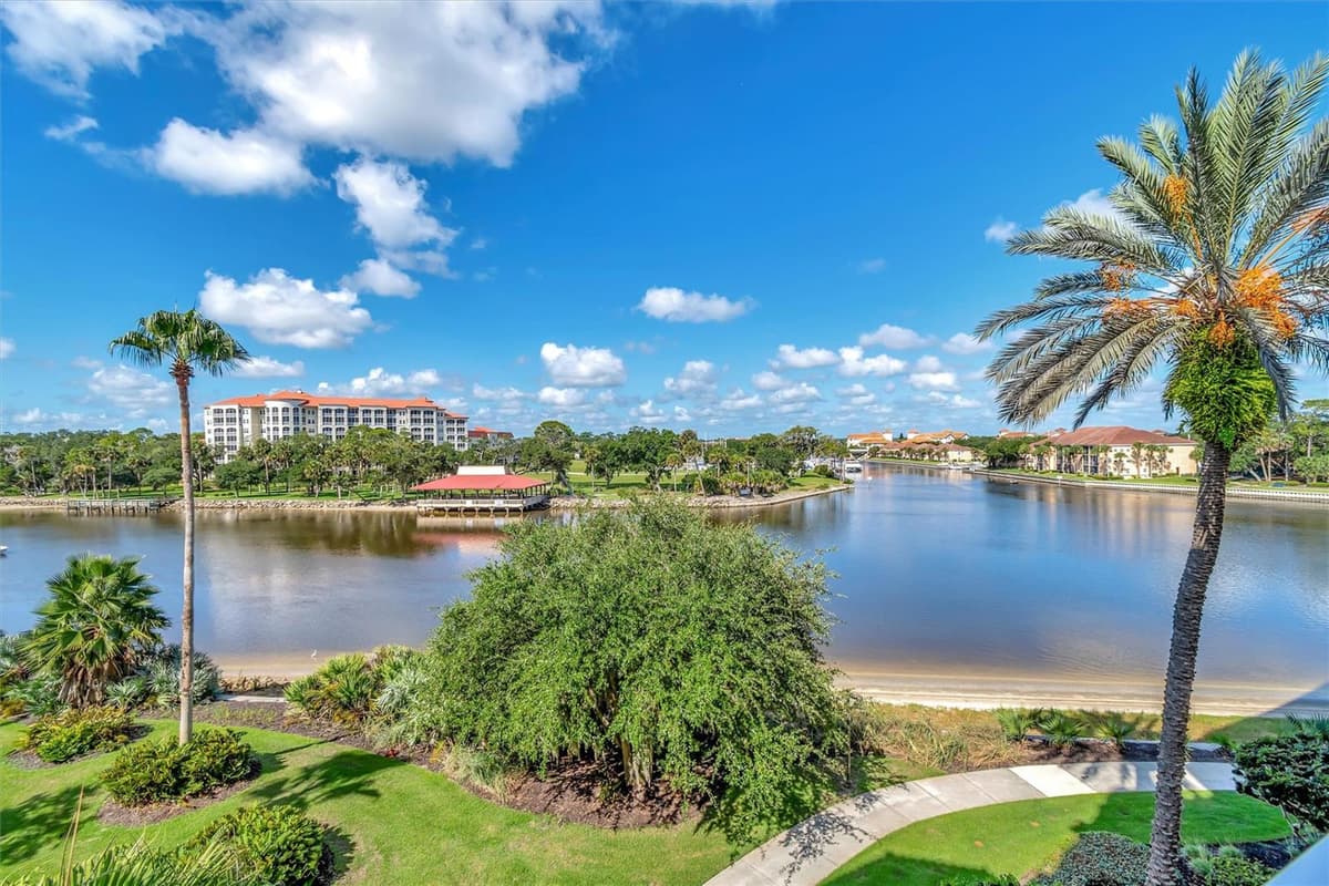 102 YACHT HARBOR DRIVE — photo 37 of 49