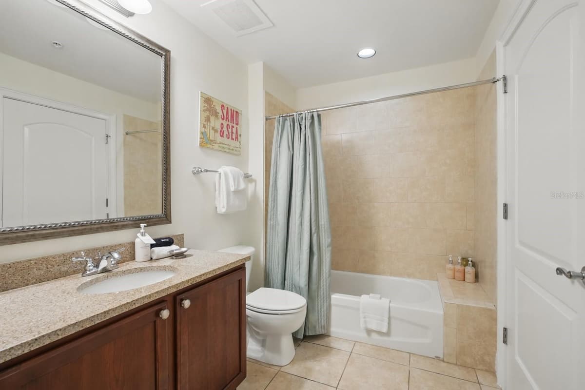 102 YACHT HARBOR DRIVE — photo 23 of 49