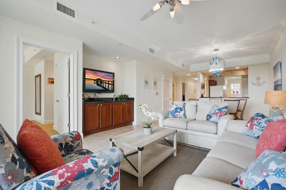 102 YACHT HARBOR DRIVE — photo 7 of 49